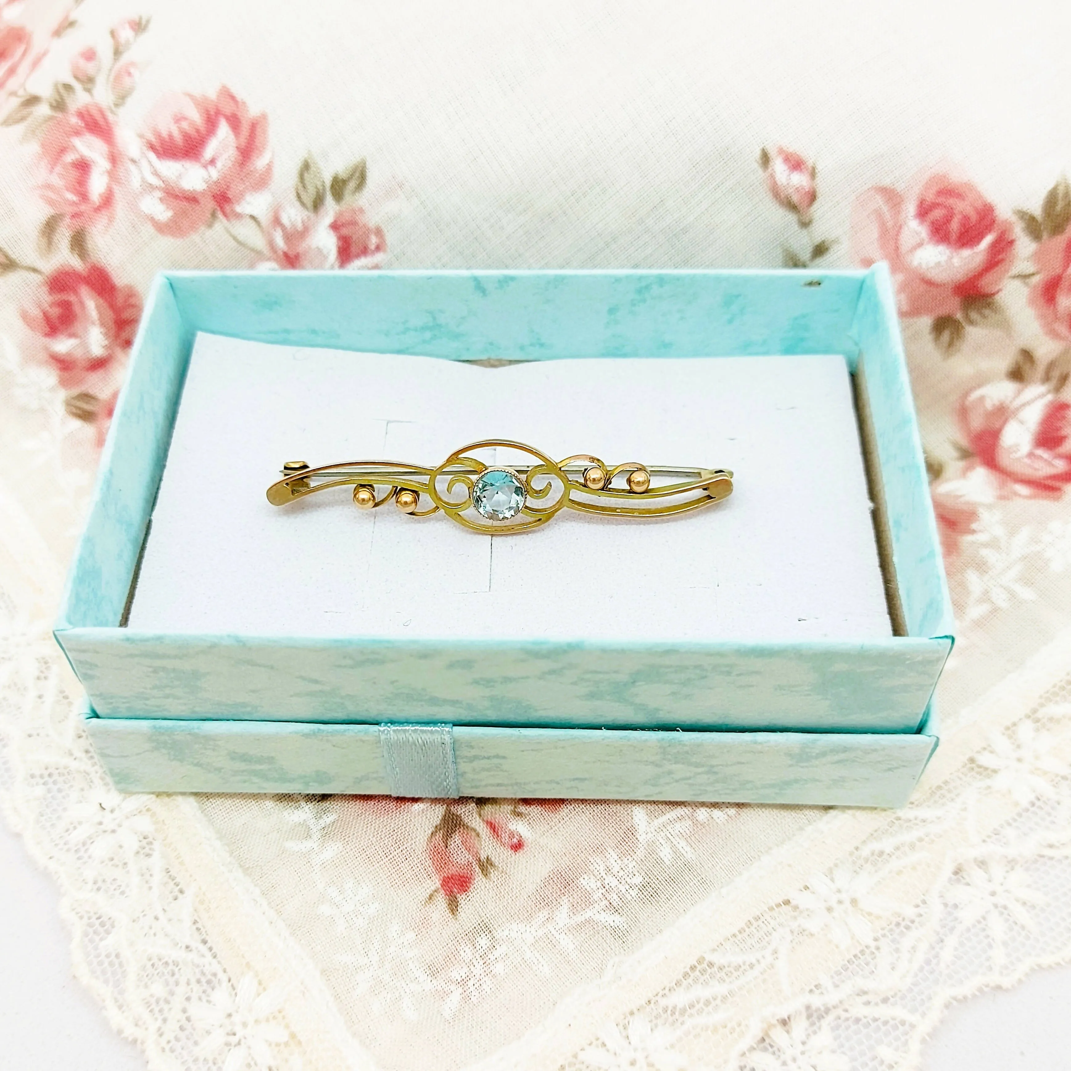 9ct Gold & Faux Aquamarine Bar Brooch