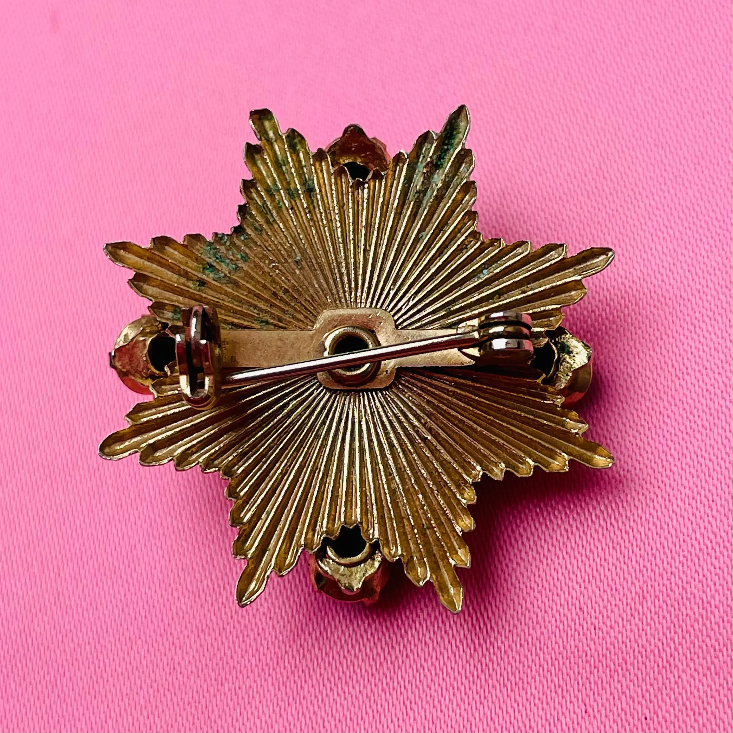 Antique Ornate Gold Tone Metal Colorful Bue Red Rhinestone Star Crest Brooch Pin