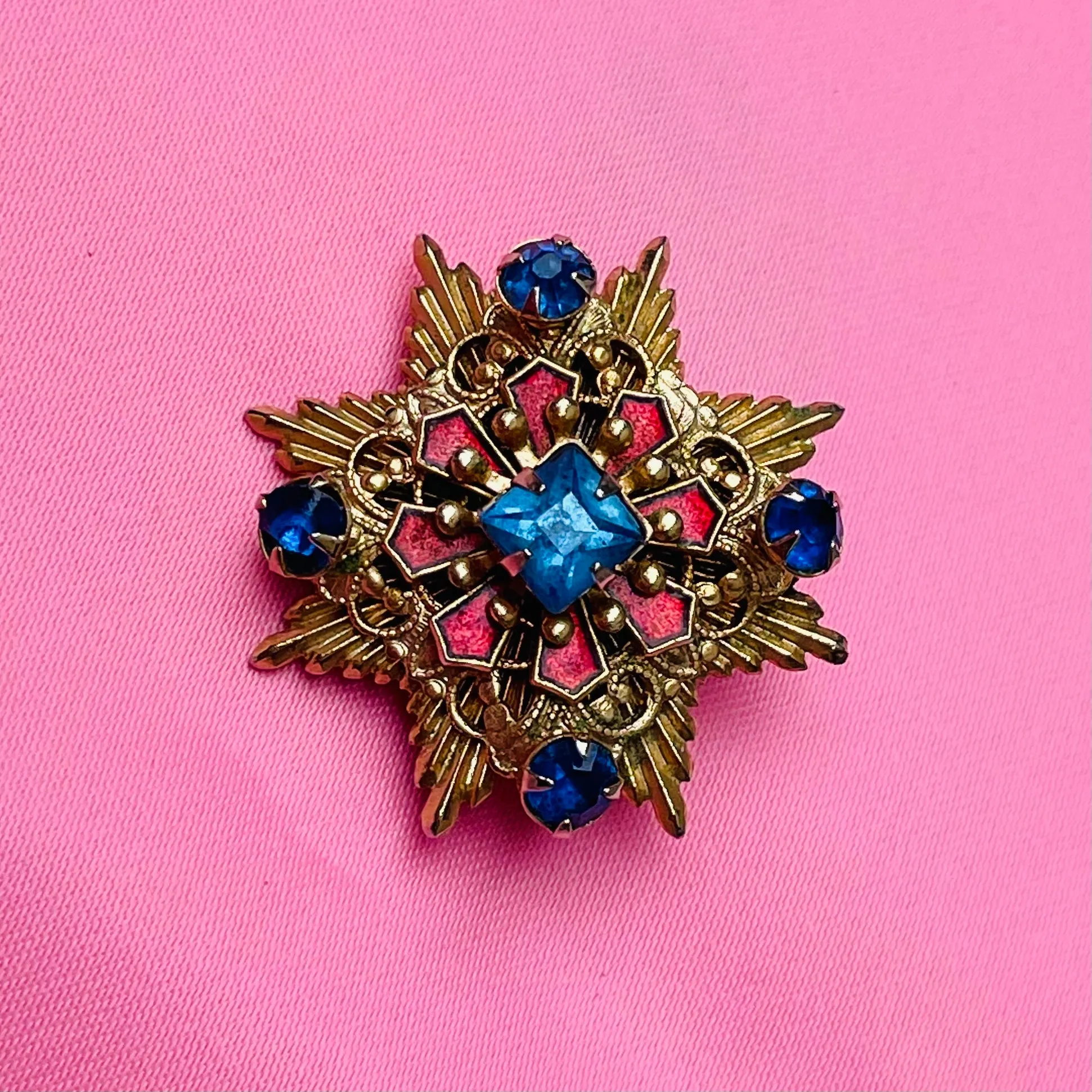 Antique Ornate Gold Tone Metal Colorful Bue Red Rhinestone Star Crest Brooch Pin