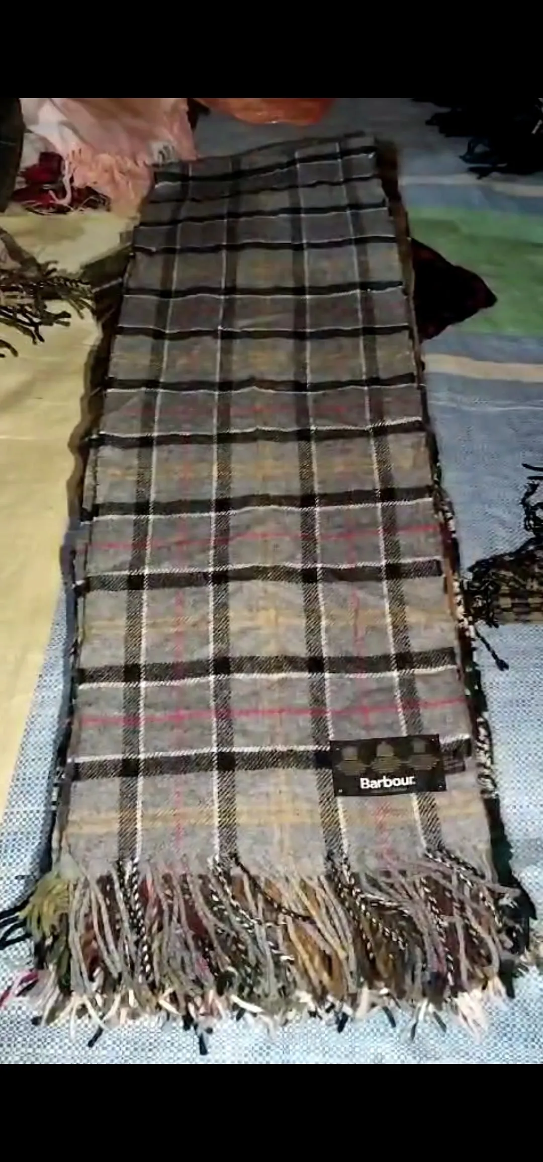 Barbour scarves 200 pieces