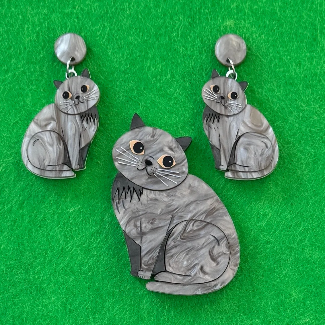 Freddy the Burmese - Brooch - Set of 2