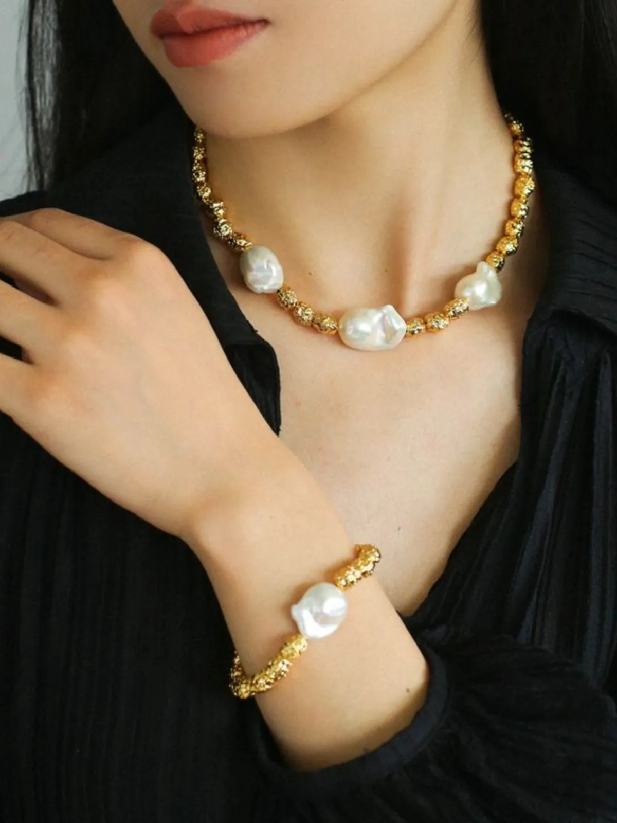 Niche Metal Style Baroque Pearl Bracelets