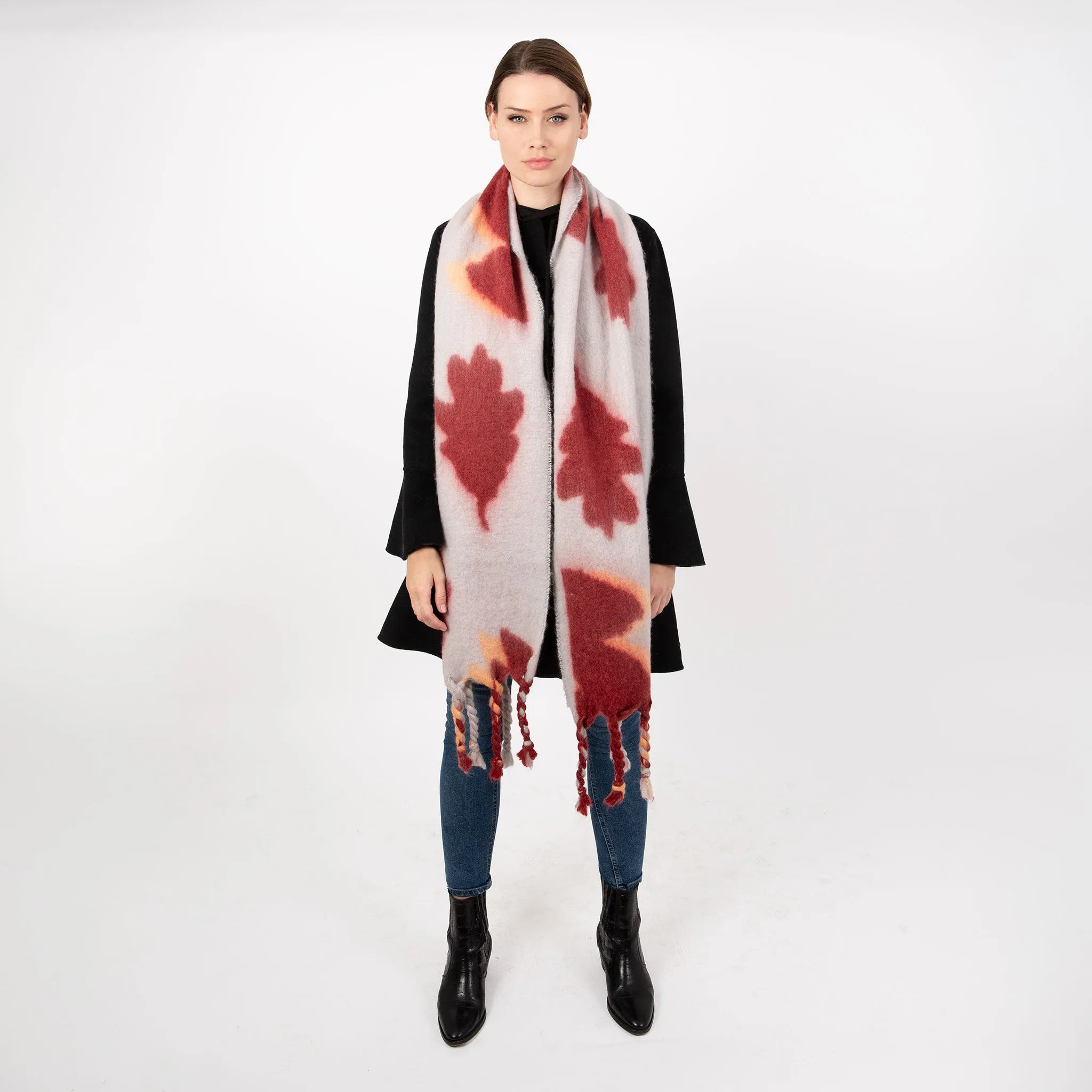 Women’s Abstract Leaf Pattern Blanket Scarf with Tassels